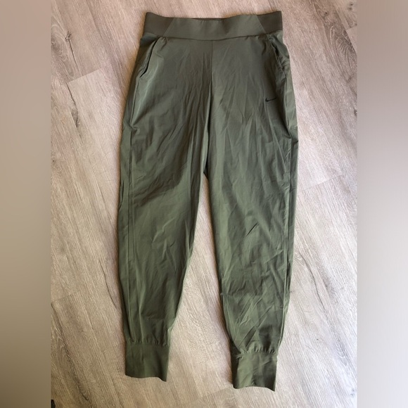 Nike Dri fit Bliss Luxe Training Pants CU4611-222 Women’s Size M Medium Green - Picture 11 of 12
